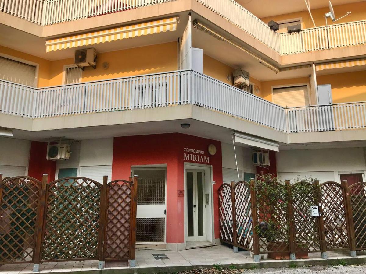 Residence Miriam 2 Бибионе Экстерьер фото